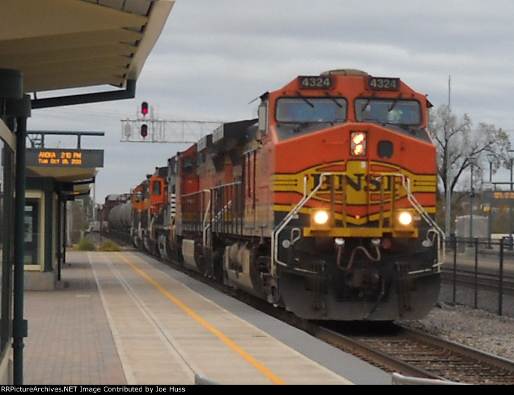 BNSF 4324 East